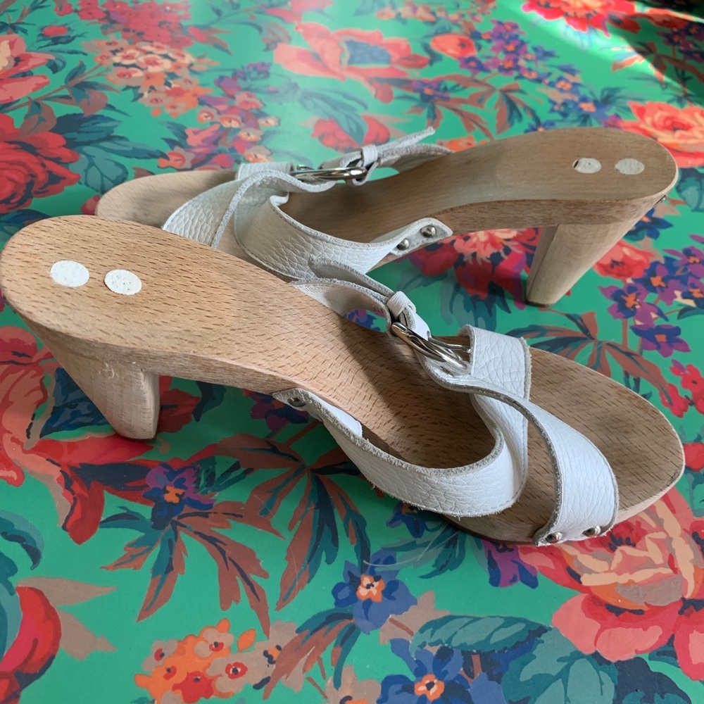 Burberry London Wooden Sandal Heels - Picture 2 of 8
